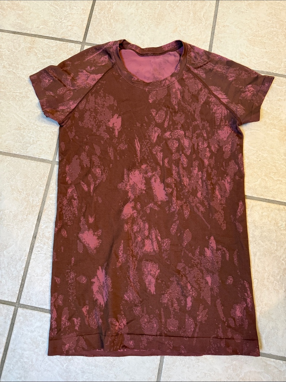 lululemon athletica Short Sleeve Active Tee in Burgundy and Pink